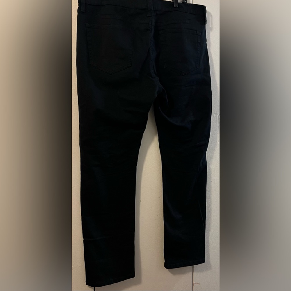 NWOT AMAZON ESSENTIALS BLACK JEANS (36W X 32L) - Picture 2 of 3